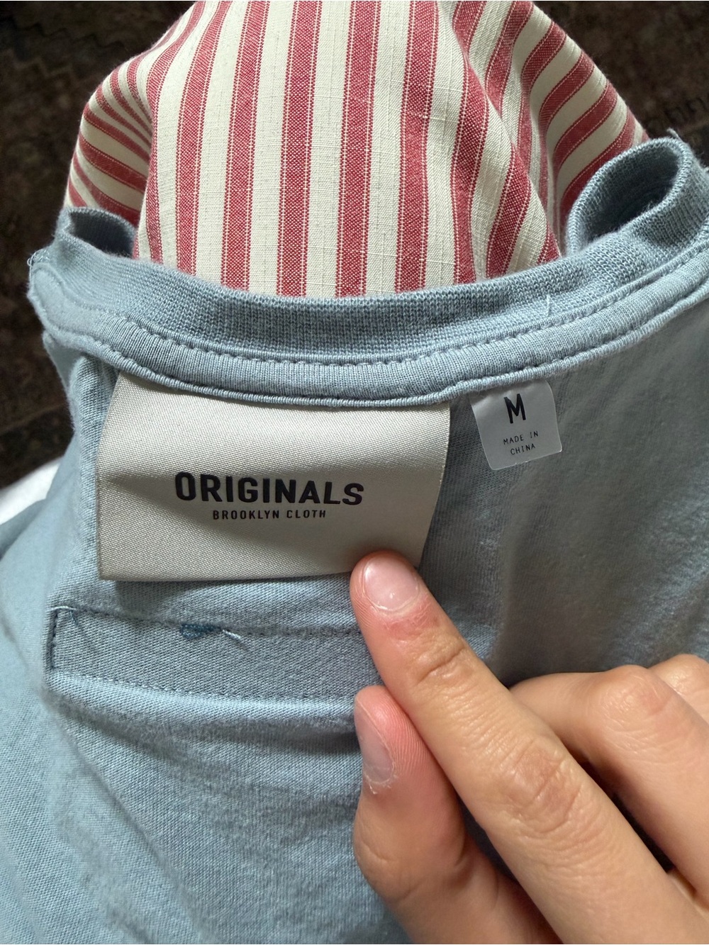 Brooklyn Cloth Women's Light Gray 'Originals' Logo Short Sleeve Tee - Picture 3 of 3